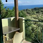 Galini Apartman *