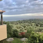 Galini Τραπεζάκι