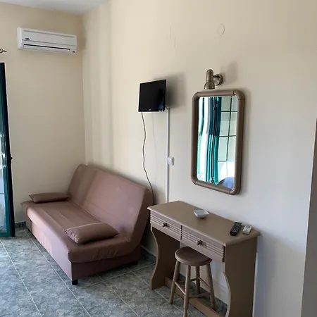 Galini Τραπεζάκι