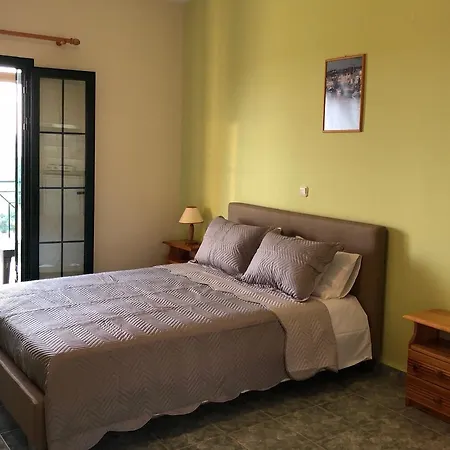 Διαμέρισμα Galini Τραπεζάκι