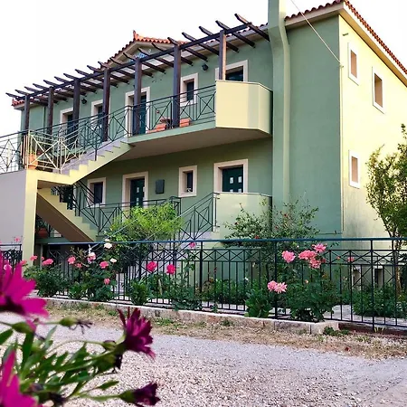 Galini Διαμέρισμα Τραπεζάκι